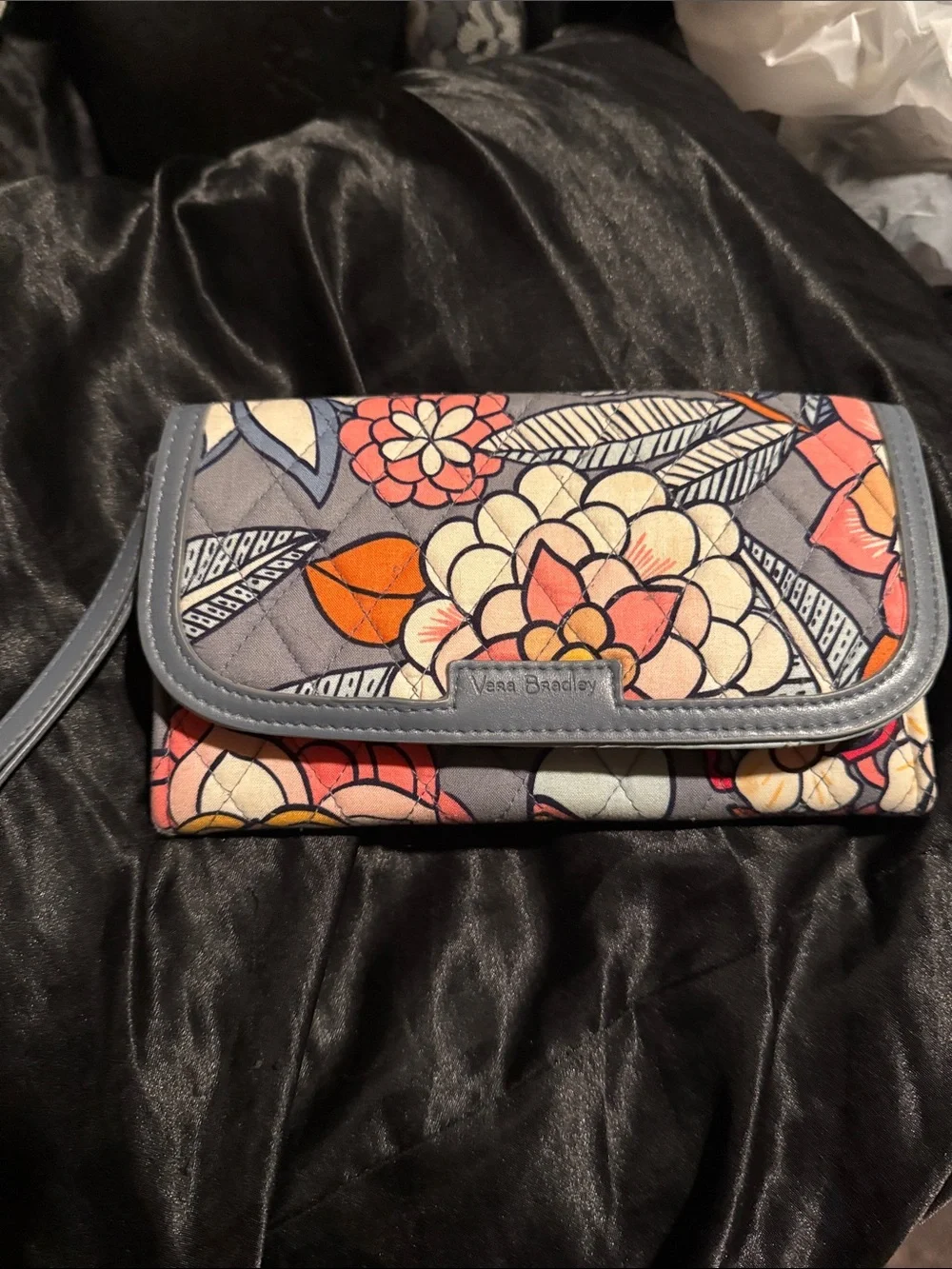 Vera Bradley Wallet/Wristlet!!! - Picture 8 of 8